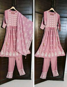 Women Mauve Pink Chikankari Embroidery Kurta Set