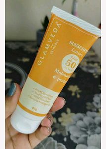 Hybrid Sunscreen Lotion Spf 50 PA+++ |