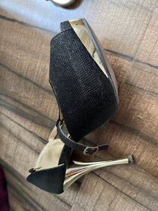 Black Peep Toes