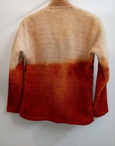 Elegant Gradient Sweater with Warm Tones