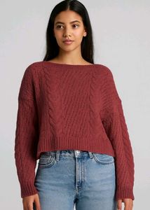 Cable Knit Cropped Sweater