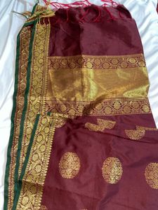 Maroon And Gold Duppatta