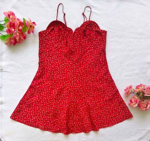 Victoria&#39;s Secret : Red Dress