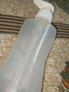 2 Empty Pump Plastic Bottle