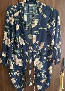 Shrug Floral Print