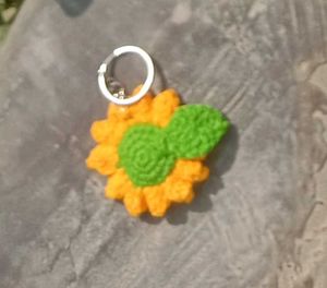 Sunflower Keychains (Set of 1)