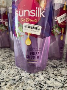Sunsilk Oil Blends Frizz Smooth Shampoo with Argan