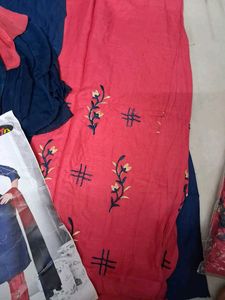 Embroidered Kurta Set M Size