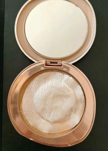 Lakme 9to5 Compact