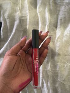 Two Lippies Combo With Kajal Free