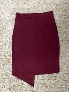 Chic Maroon Skirt