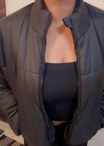 Stylish cropped Puffer Jacket (item 49)
