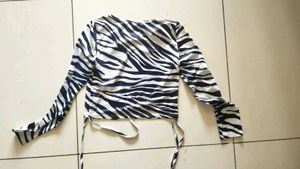 URBANIC ZEBRA PRINT TOP