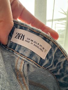 Zara Ripped Mom Fit Denim