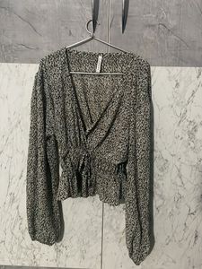 Korean Style Floral Print Tie Front Crop Top