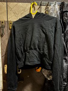 Stylish Black Cropped Hoodie