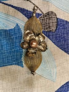 Floral Pendant Necklace