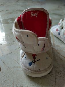 New Born To 3 Months Shoe..