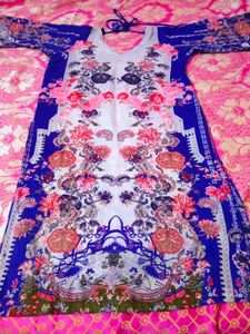 beautiful colours and disain 3 pic suit