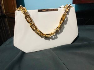 Chunky Chained Sling bag