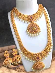 Women&#39;s Jwellery With Earings