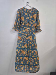 lovely and chic dress