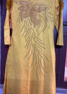 Stylish Mustard velvet Kurti🌼