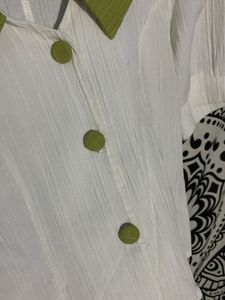 Vintage-Inspired Green Collar Blouse