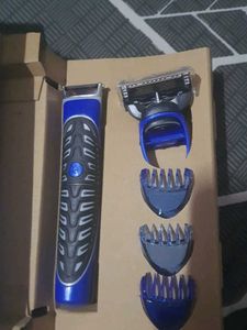 Gillette shaving set+ trimmer combo