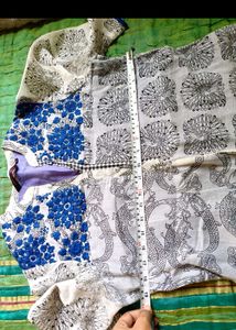2 Kurties With Full Embroidery