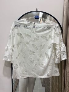 MAX Embroidered Top