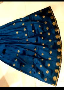 Girl&#39;s Pattu Lehenga Set