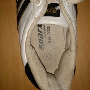 Sparx White Sneakers