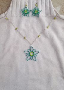 Quilled Neckpiece +Earrings Set 👉Waterproof 👉Lightweight 👉Customisation Available