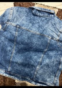 DENIM JACKET