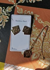 Gold-Tone Necklace &amp; Earrings Set