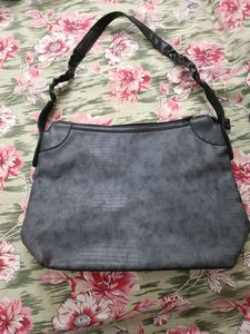 Silver Handbag With Snake Print