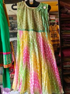 Multicolour Kurti With Dotted Leggings