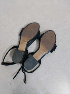 Massimo Dutti Suede Sandals