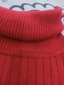 Off White shiny Sweater