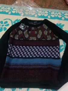 Patterned Long Sleeve Pullover