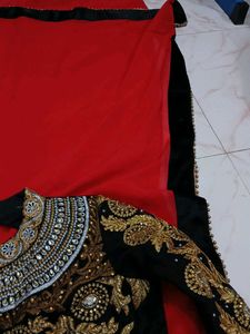 Saree With Velvet Border And Blouse