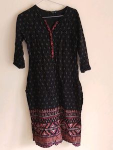 Avaasa black Women&#39;s Kurti