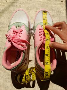 Pink &amp; Green 'Layasa' Sneakers