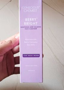 Conscious Chemist Berry Oat Niacinamide Cleanser