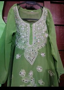 🆕 Chikankari Kurti