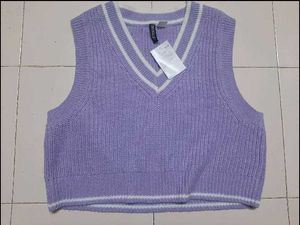 H&M Sweater Vest