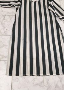 Kashvi Drishya Multi-Print Rayon Kurti