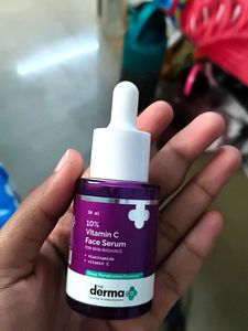 The Derma Co Vitamin C Serum