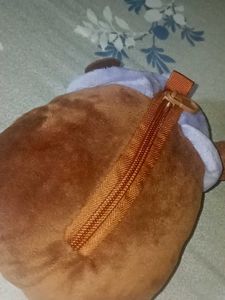 A baby toy bringal